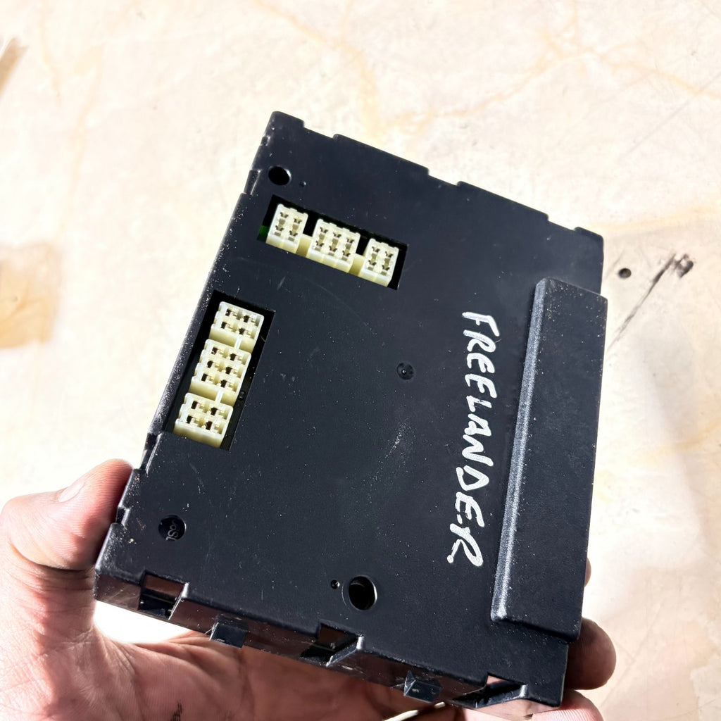 Land Rover Freelander 1 Comfort convenience body module YWC000030