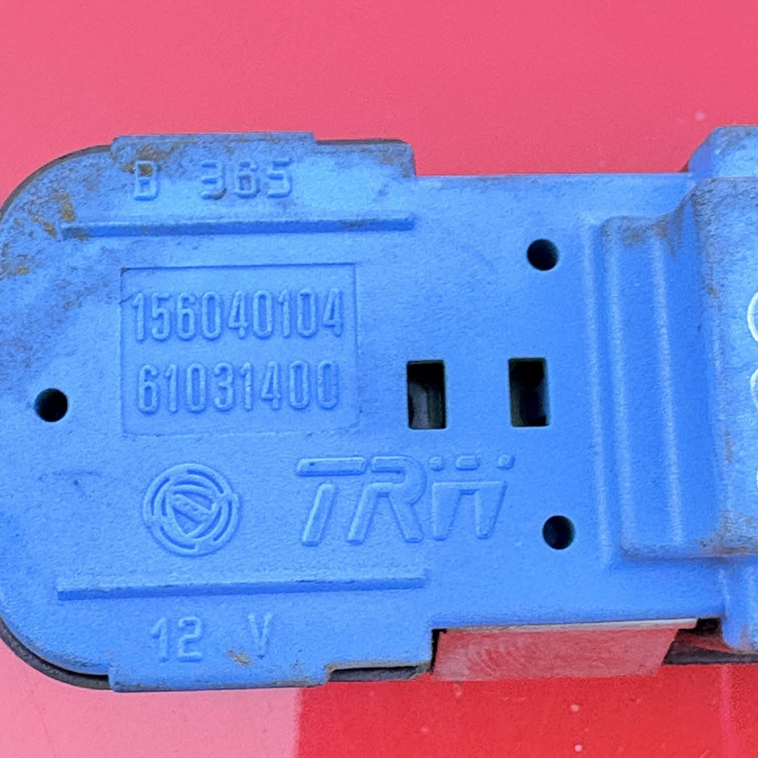 Alfa Romeo GT 2003-2010 Fuel Tank Flap Release ASR OFF Button Switch 156040104