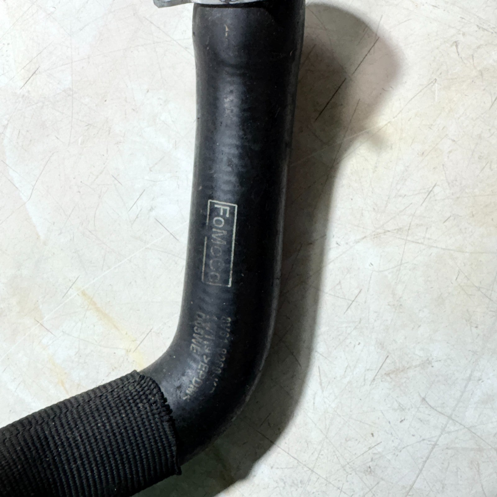 FORD FIESTA MK7 08-17 1.6 TDCI RADIATOR BOTTOM LOWER COOLANT HOSE PIPE 8V61-8286