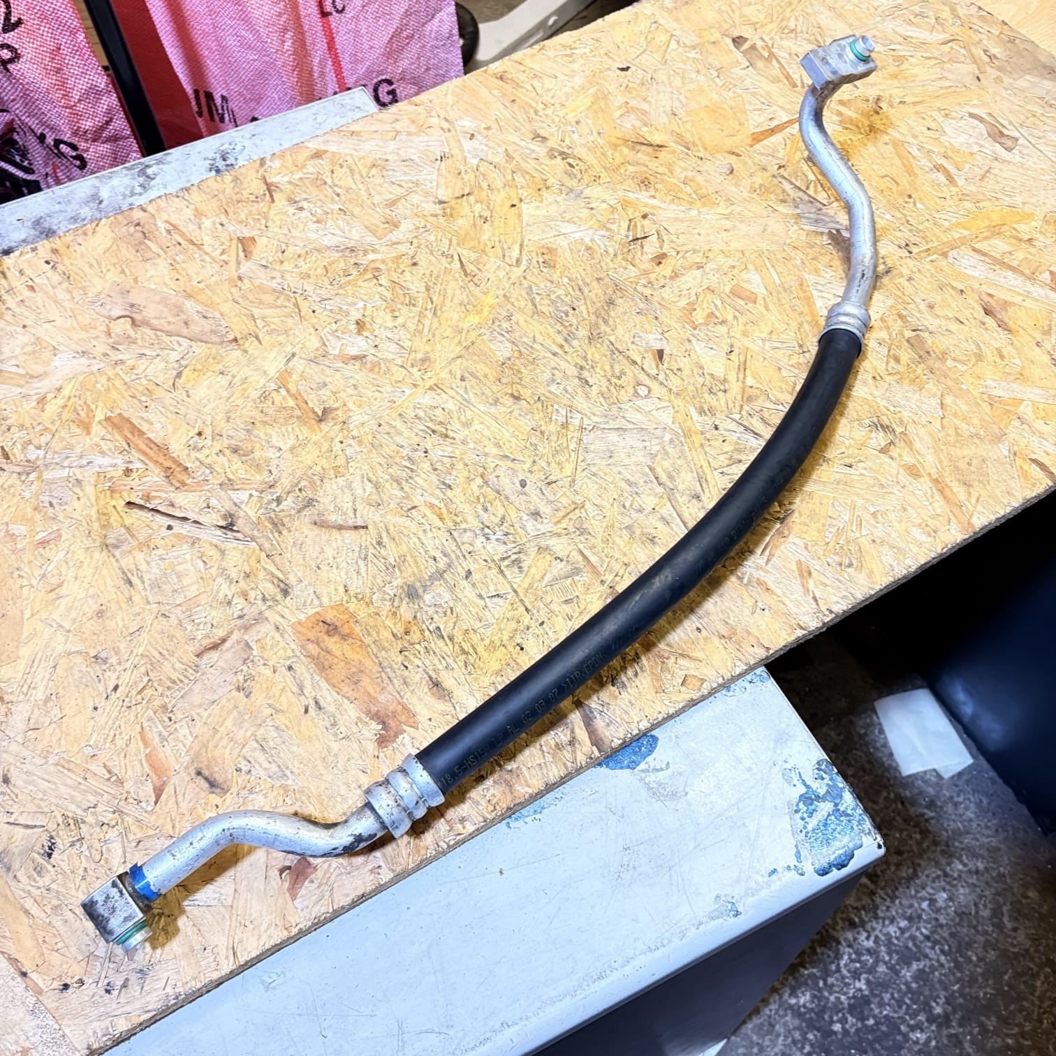 RENAULT CLIO MK4 12-19 AC AIR CON CONDITIONING HOSE PIPE 0.9 PETROL 924544059