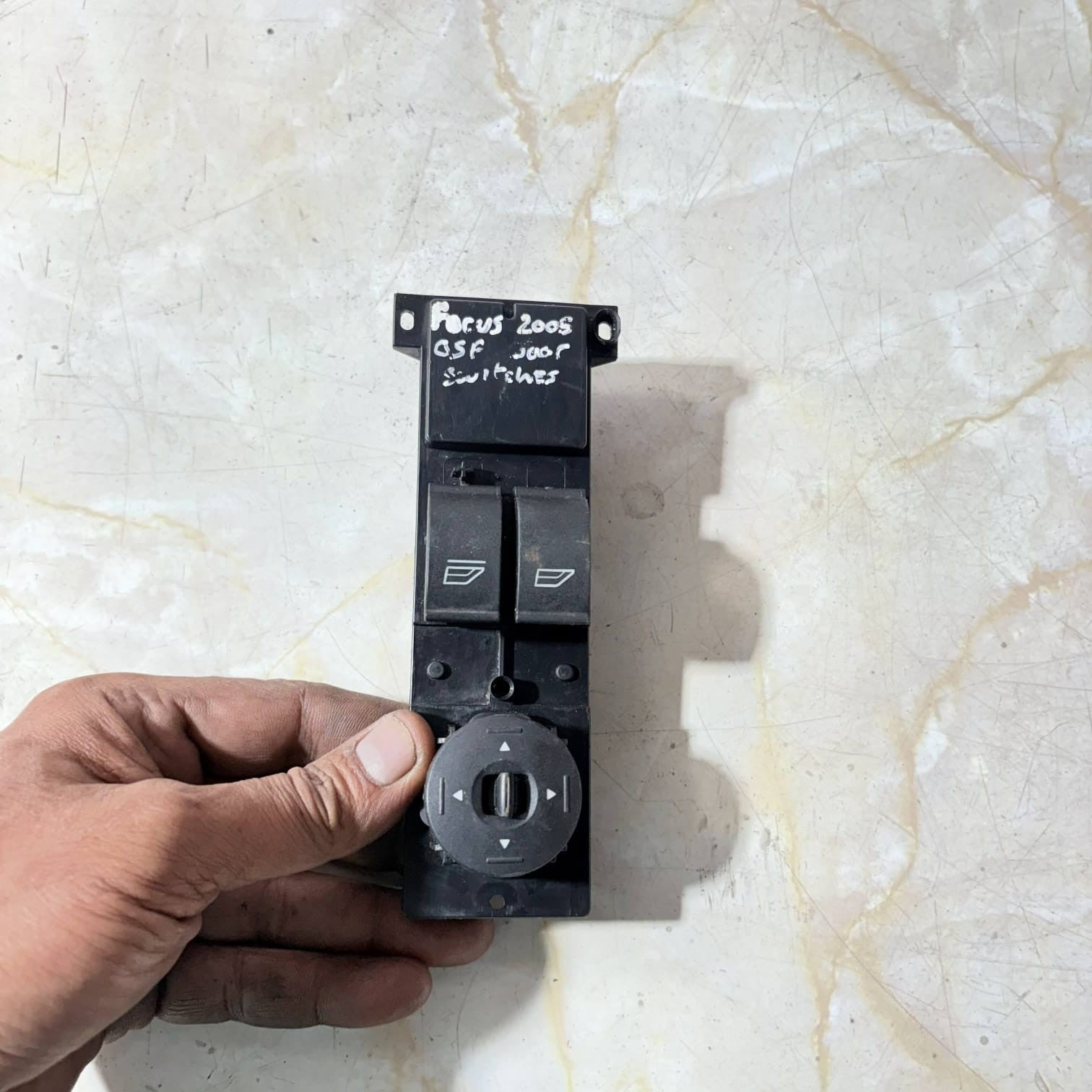 3m5t14529de 03168053 Power window control (Window Regulator-Windo 2005