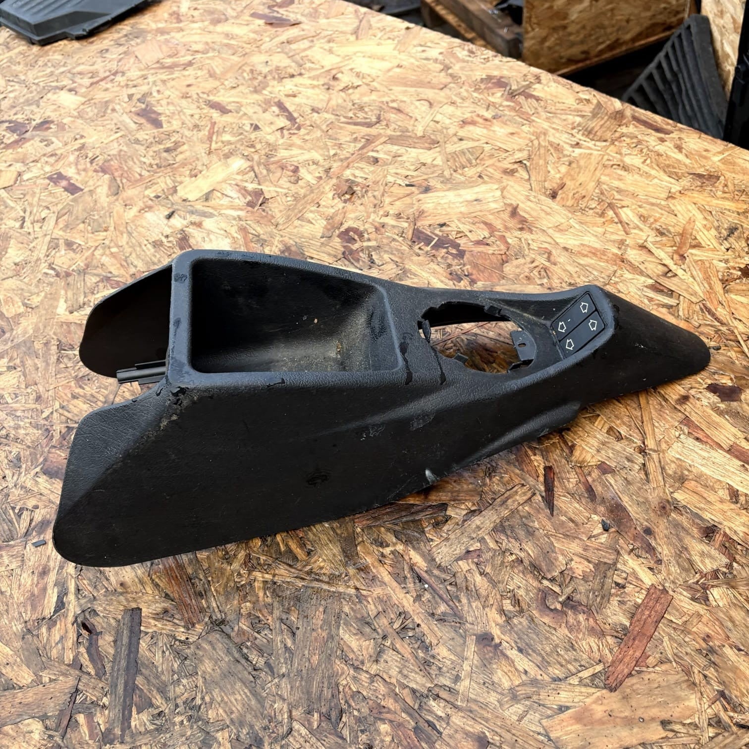 Citroen Saxo S Centre Console Tunnel Trim Cover 9617706177 2002