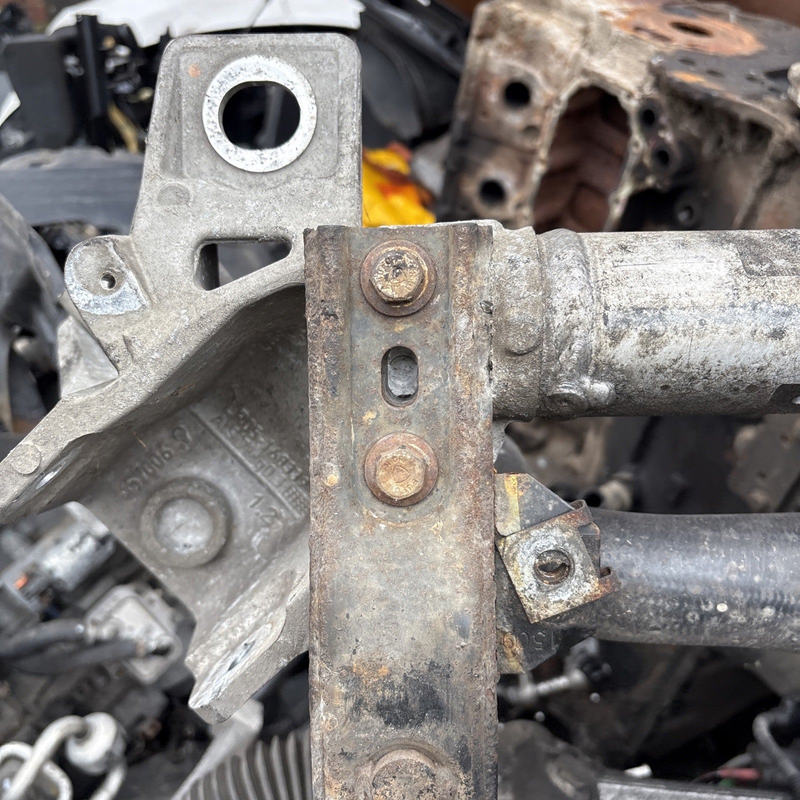 RANGE ROVER VOGUE L405 SUBFRAME FRONT AXLE SUPPORT CPLA5C145AM 2014