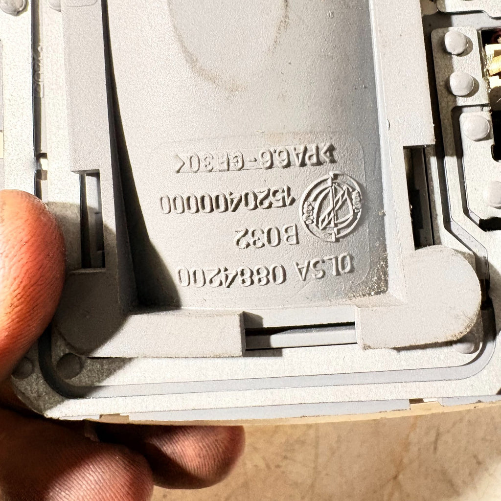FIAT GRANDE PUNTO INTERIOR ROOF COURTESY LIGHT READING LAMP 1520400000 2005-200