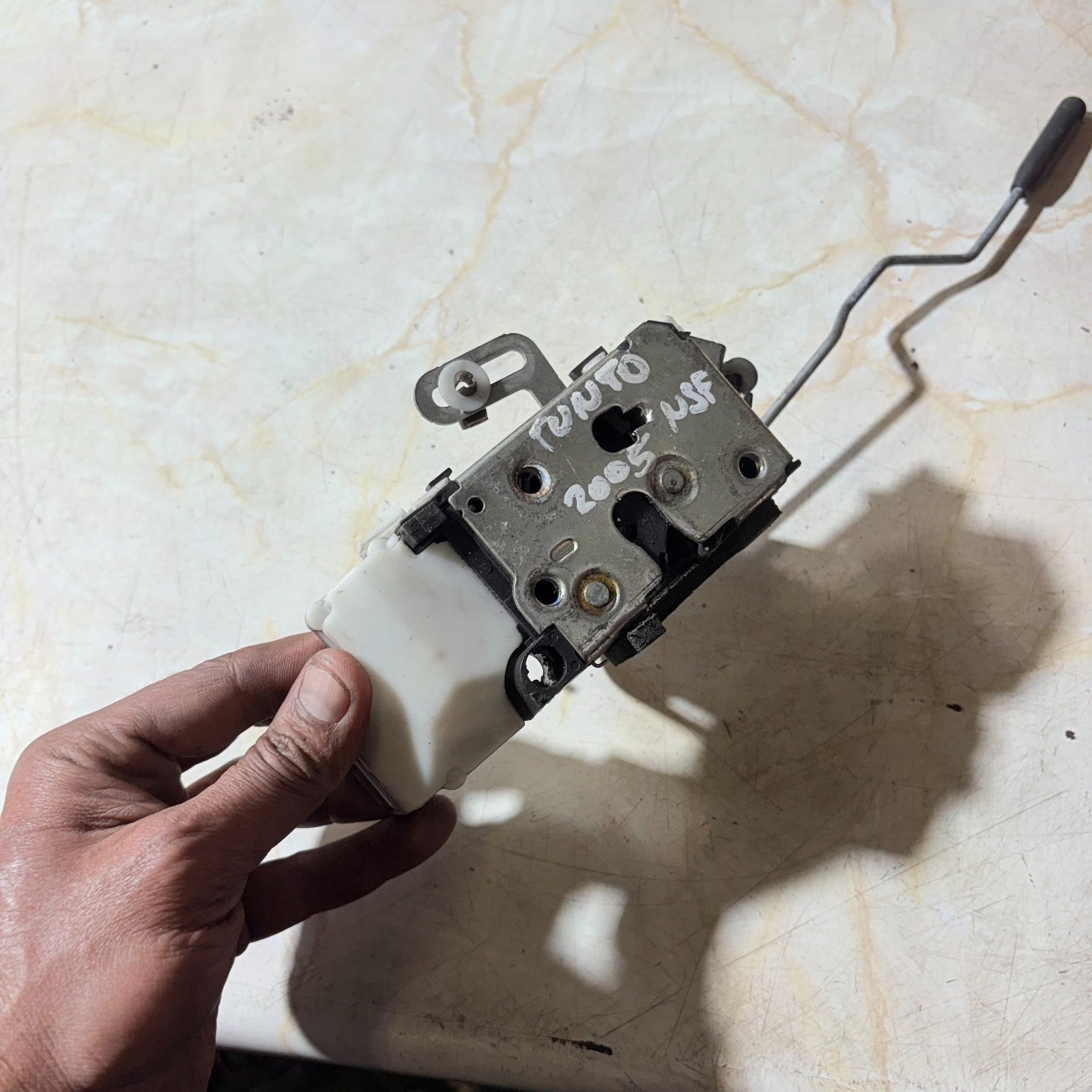 FIAT PUNTO GRANDE 2005-2010 FRONT LEFT NSF DOOR LOCK LATCH MECHANISM