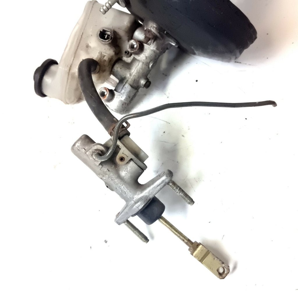2012-2017 MK3 TOYOTA YARIS 1.3 VVTI SERVO AND MASTER CLYINDER