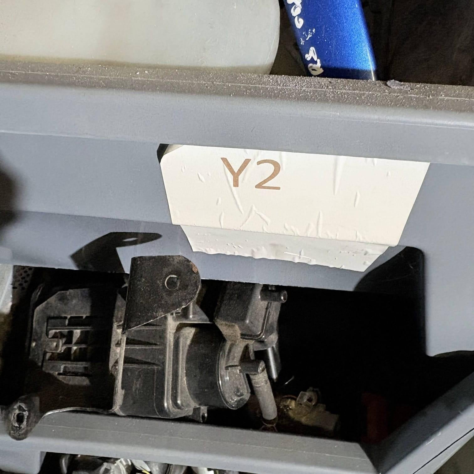2016 VAUXHALL INSIGNIA 2.0 DIESEL ENGINE BAY FUSE BOX 13253551-02