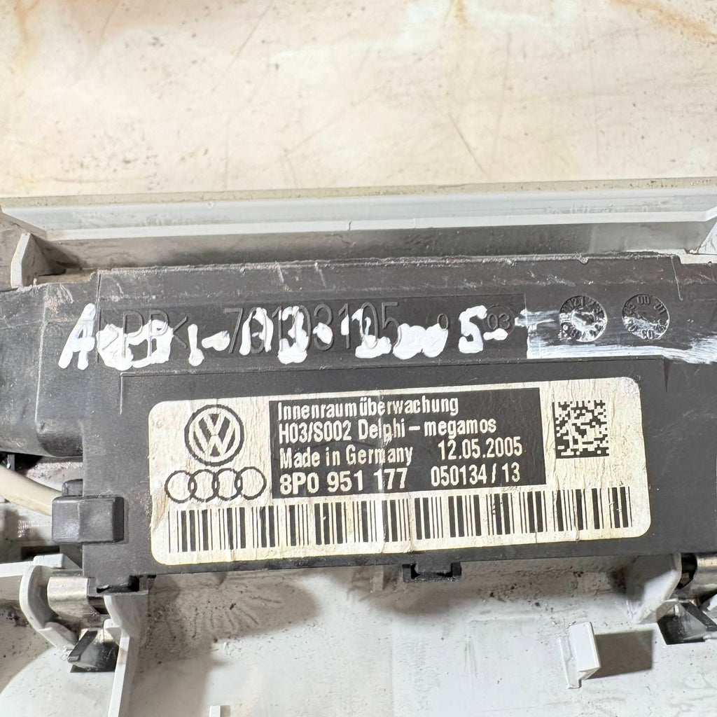 AUDI A3 2005 FRONT AND REAR INTERIOR ROOF LIGHTS 8P0951177 8P0 951 177