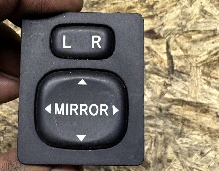 TOYOTA YARIS MK2 WING MIRROR CONTROL SWITCH BUTTON ADJUSTER 769746E