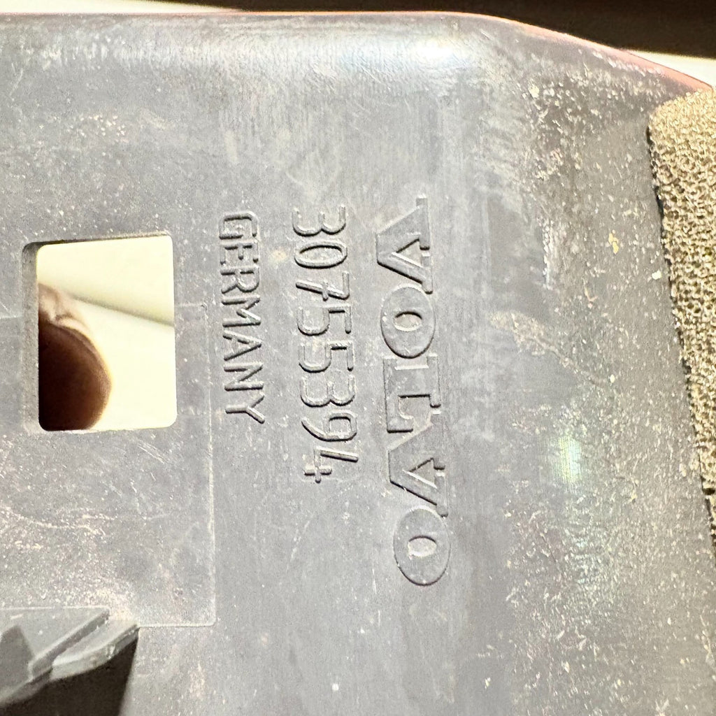 VOLVO V50 2004-2012 FRONT CENTRE CONSOLE STORAGE POCKET 30755394
