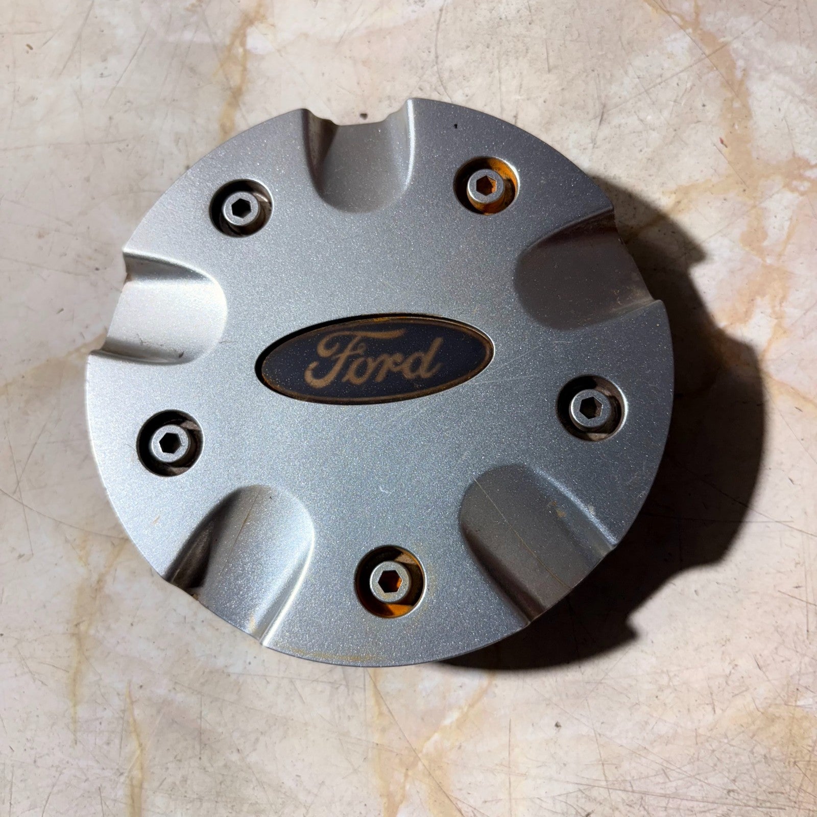 Ford Focus Fiesta Mondeo Alloy Wheel Centre Cap Hub Cover 98AB1130CB