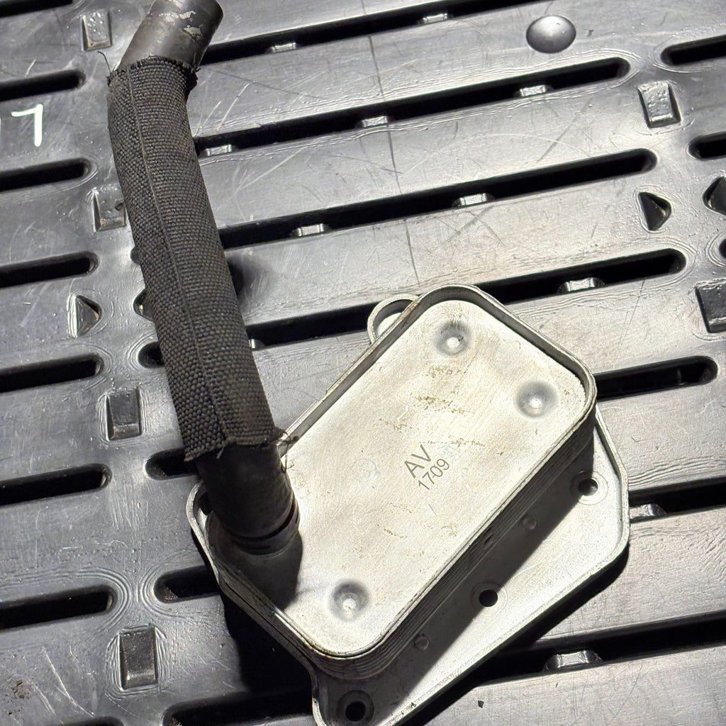 MERCEDES C CLASS C200 AV1709 OIL COOLER