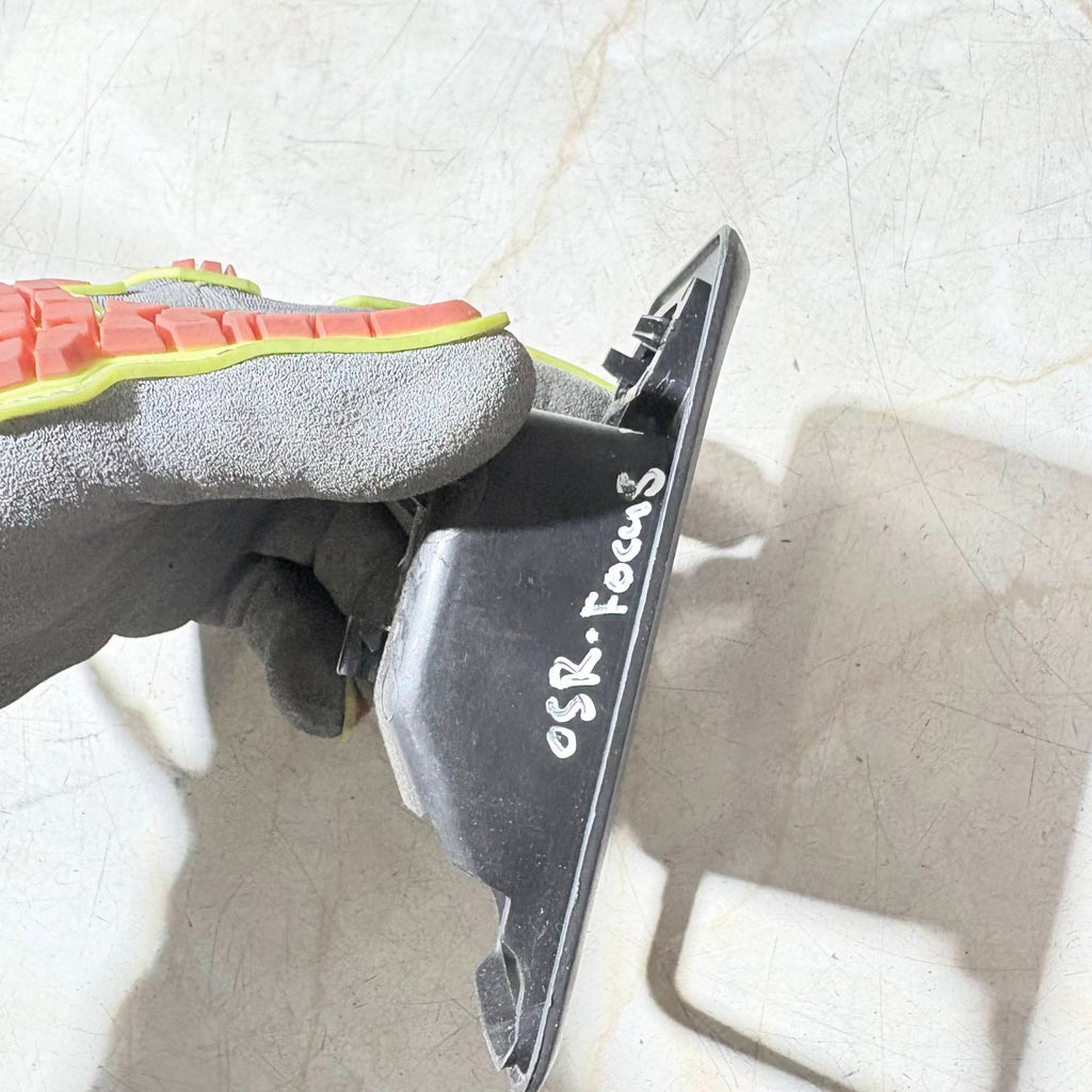Ford Focus MK2 04-11 Rear Right Door Handle Trim Switch Casing 3M51-226A36-ADW