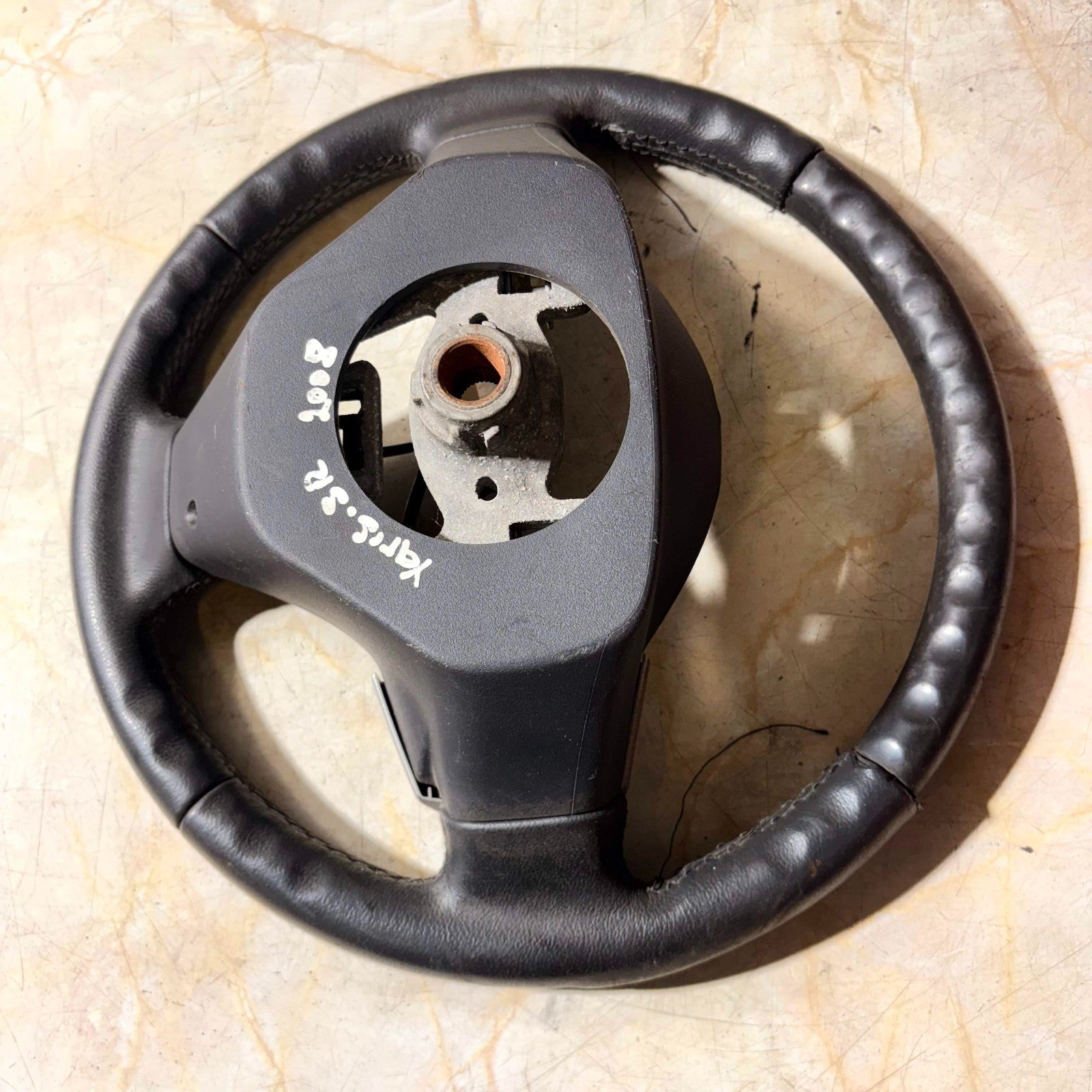 Toyota Yaris XP90 11/2008-07/2011  Audio Steering Wheel 305460899FKA-AE