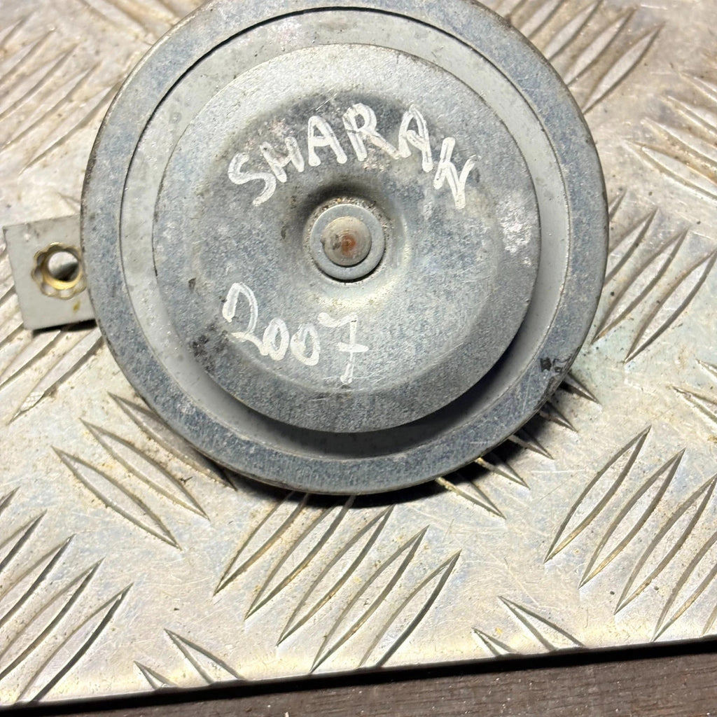 VW Sharan 7M 1996-2008 Horn 12V (3B0951221/3B0951223)
