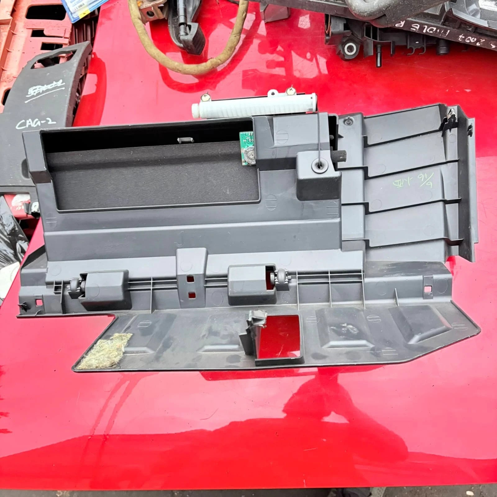 Nissan Murano Z50 2003-2008 Front Passenger Glove Box Storage Compartment