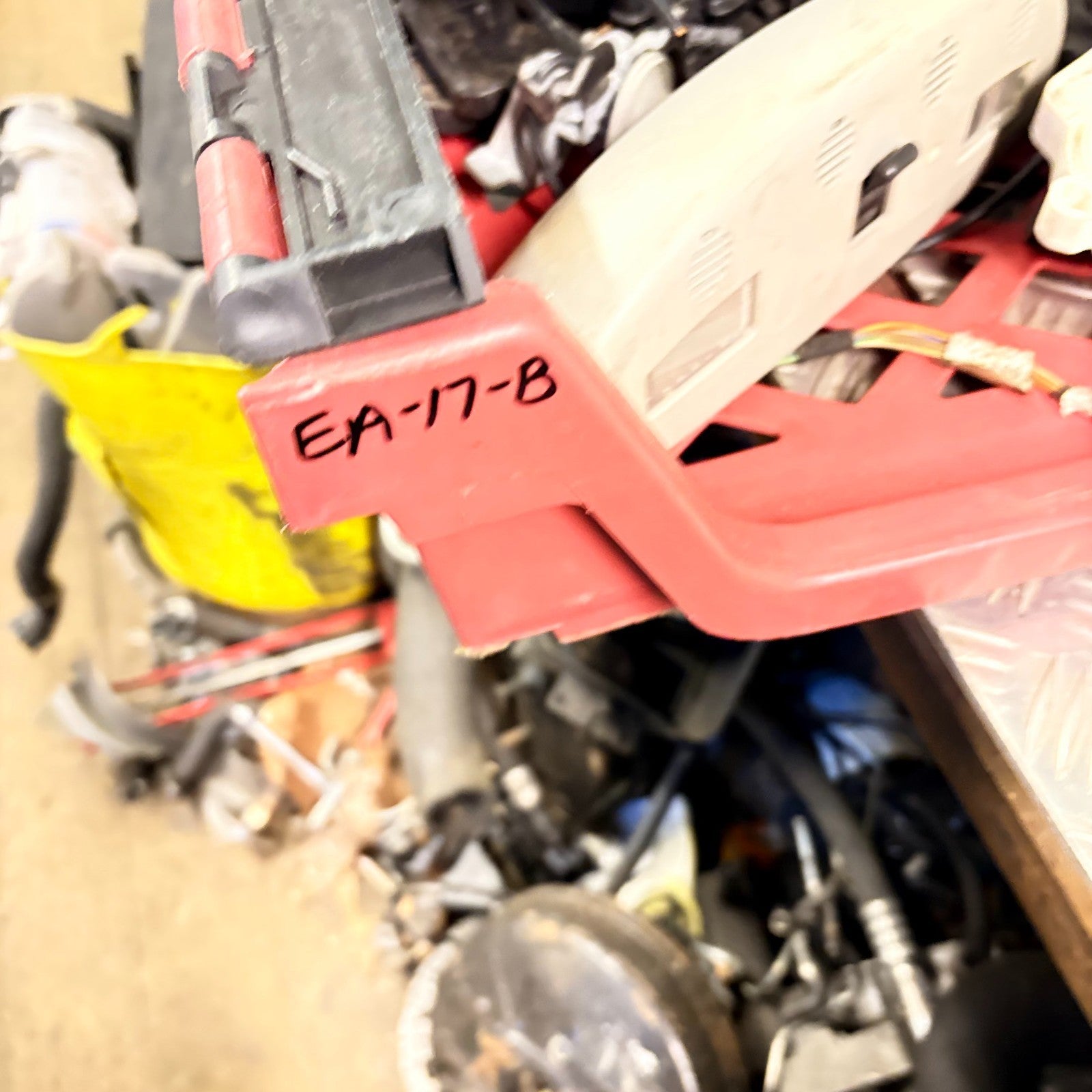 2010 SKODA RAPID Driver Rear Right Window Motor Regulator