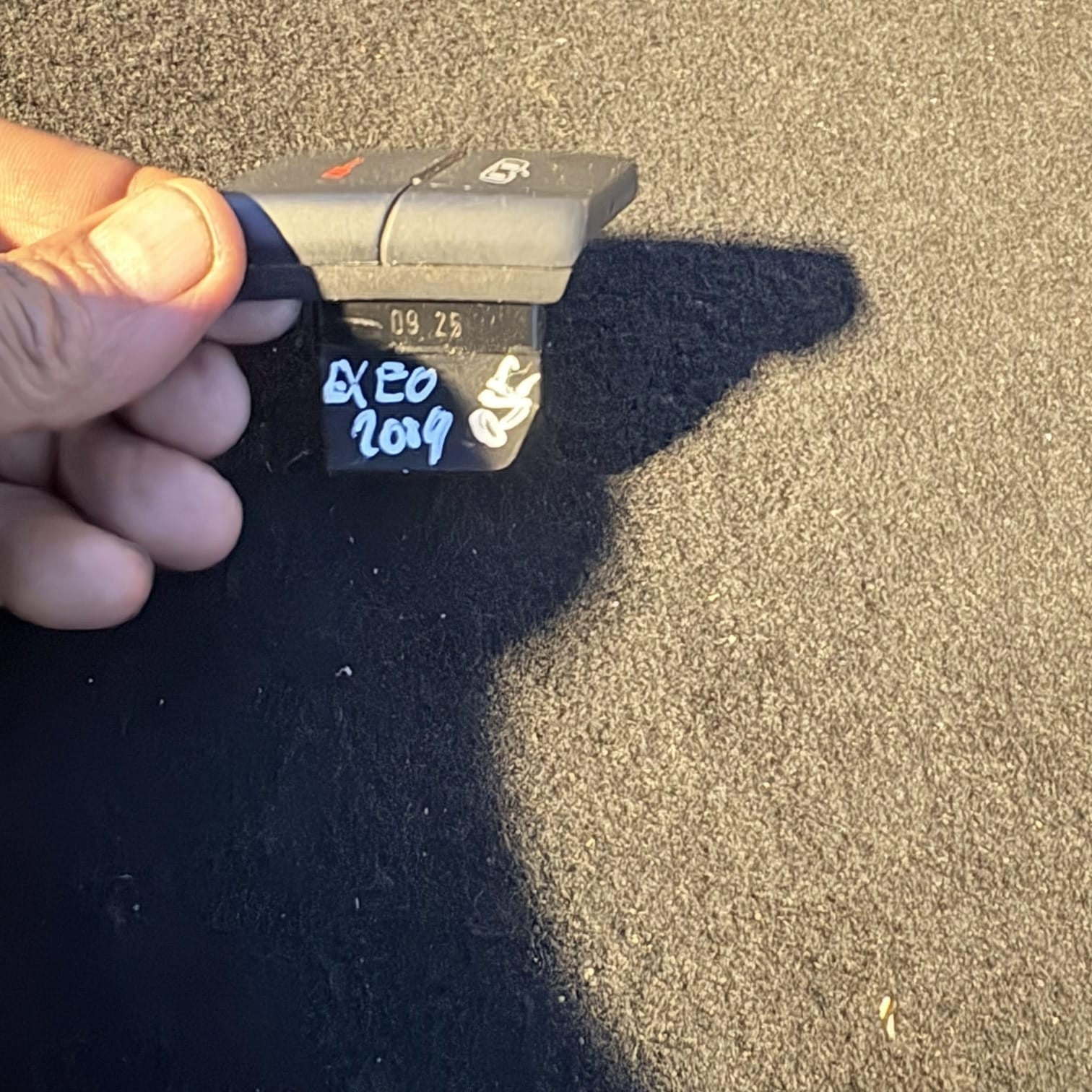 8e29621085pr Switch Central Locking Audi A4 DE587178-50-2019