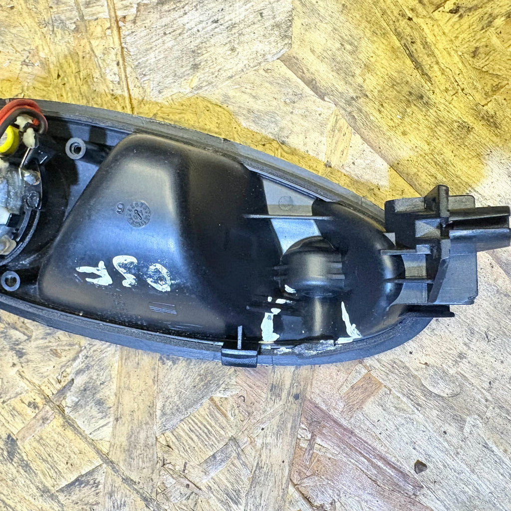 AUDI A4 SPORT PULL HANDLE INTERIOR DRIVER REAR 186004571 OSR