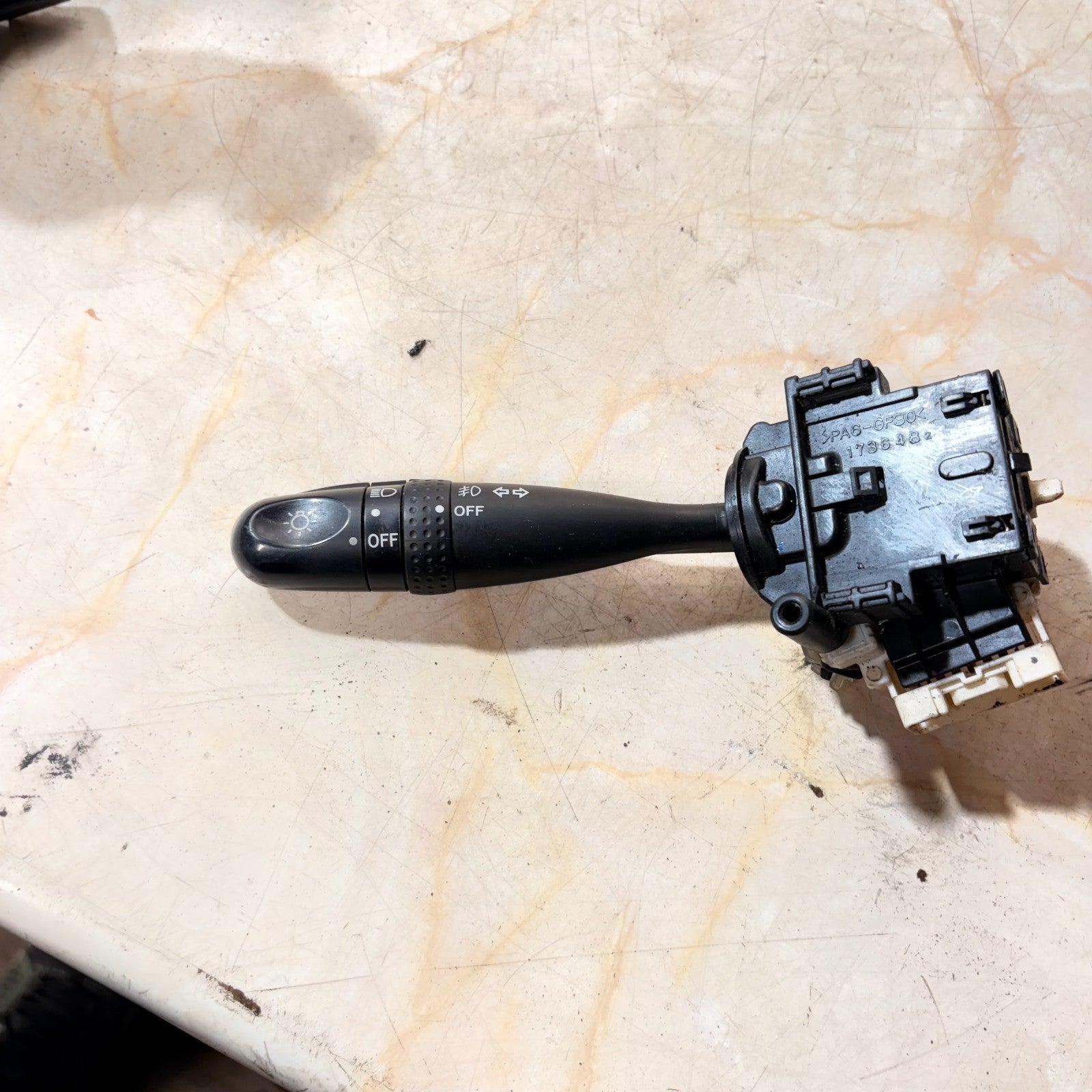 2000-2005 TOYOTA RAV4 XA20 SWITCH HEADLIGHT CONTROL 1736482