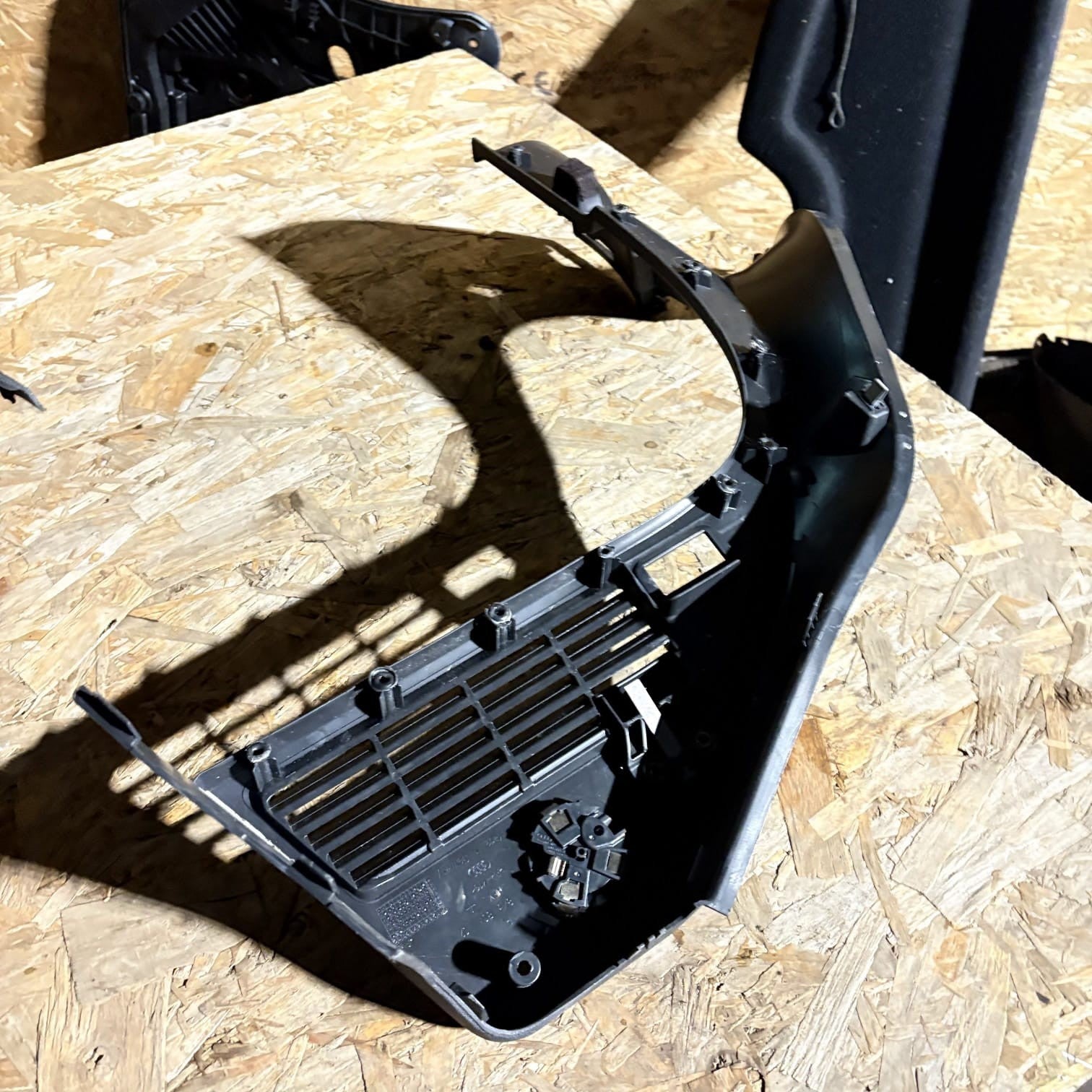 AUDI A1 MK1 3DOOR REAR RIGHT DRIVER SIDE BOOT CARPET TRIM PANEL 10-18 8X3867762