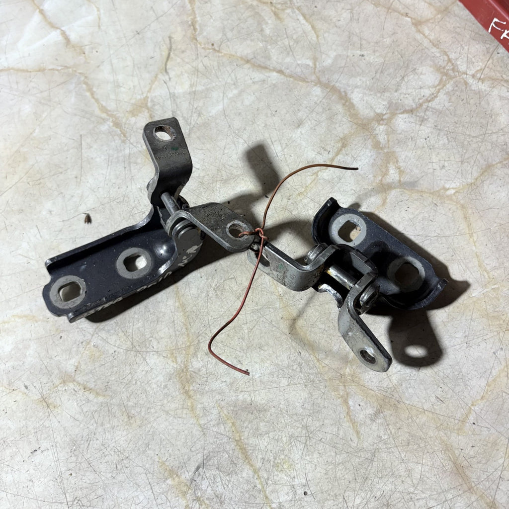 VAUXHALL ASTRA 2009-2015 DOOR HINGES PASSENGER REAR NSR