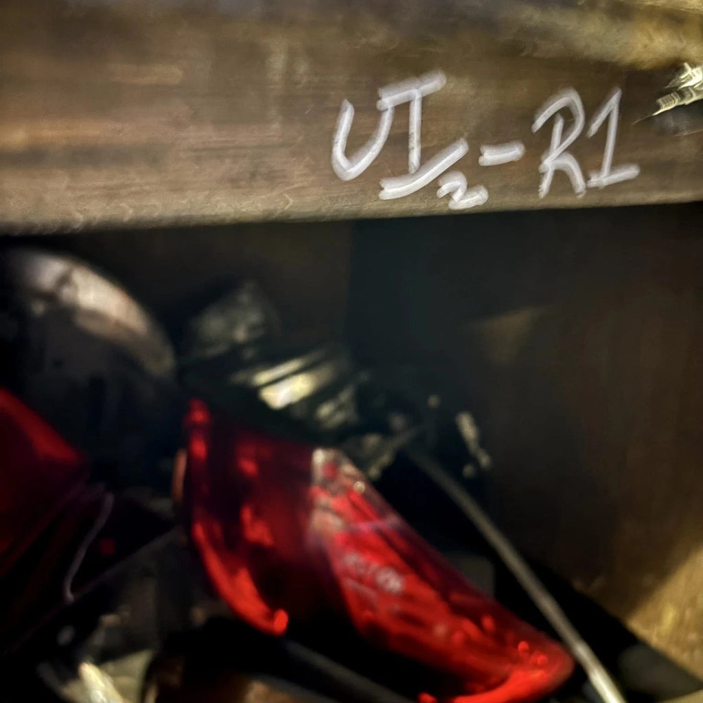 Nissan Note E11, NE11 Driver Side Brake Caliper 14390260