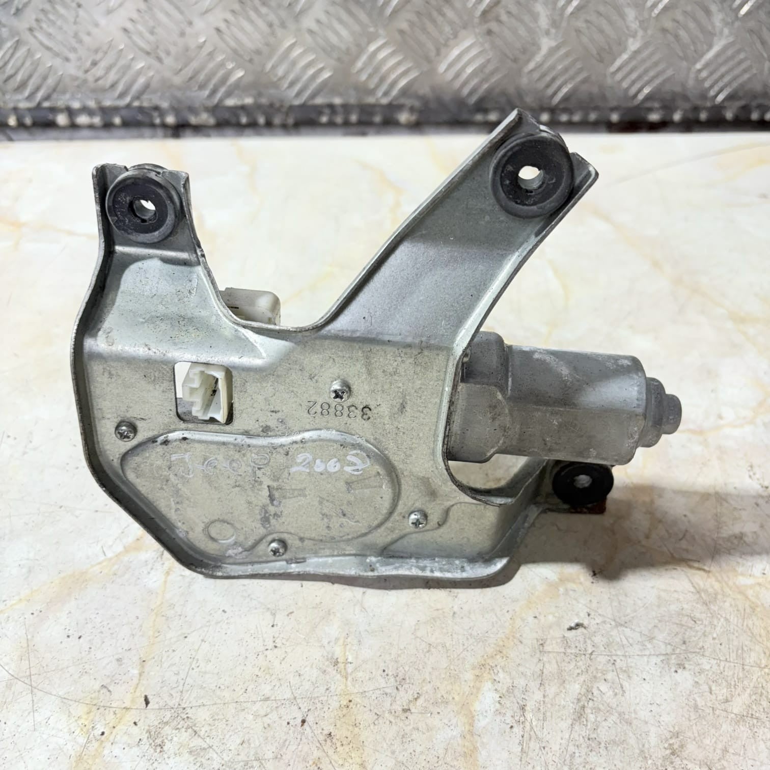 2008 DODGE CALIBER SXT REAR WIPER MOTOR 05116146AD/33882