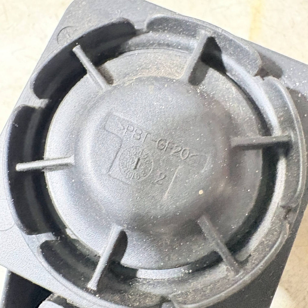 AUDI A3 S3 RS3 8V 2013-2020 HIGH TONE HORN & MOUNTING BRACKET 8V2951285