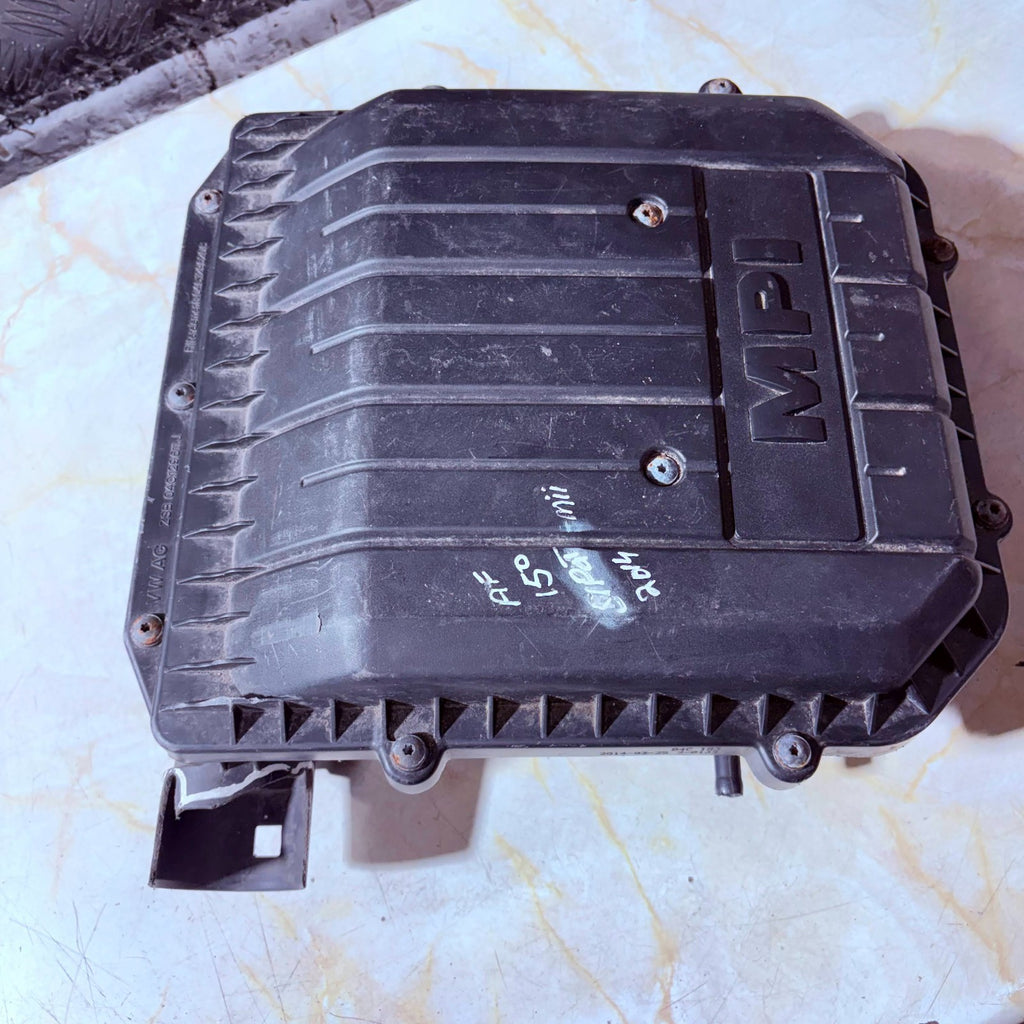 SEAT Mii 2011-2019 Engine Air Filter Housing Intake Cover Enclosure 04C129611J