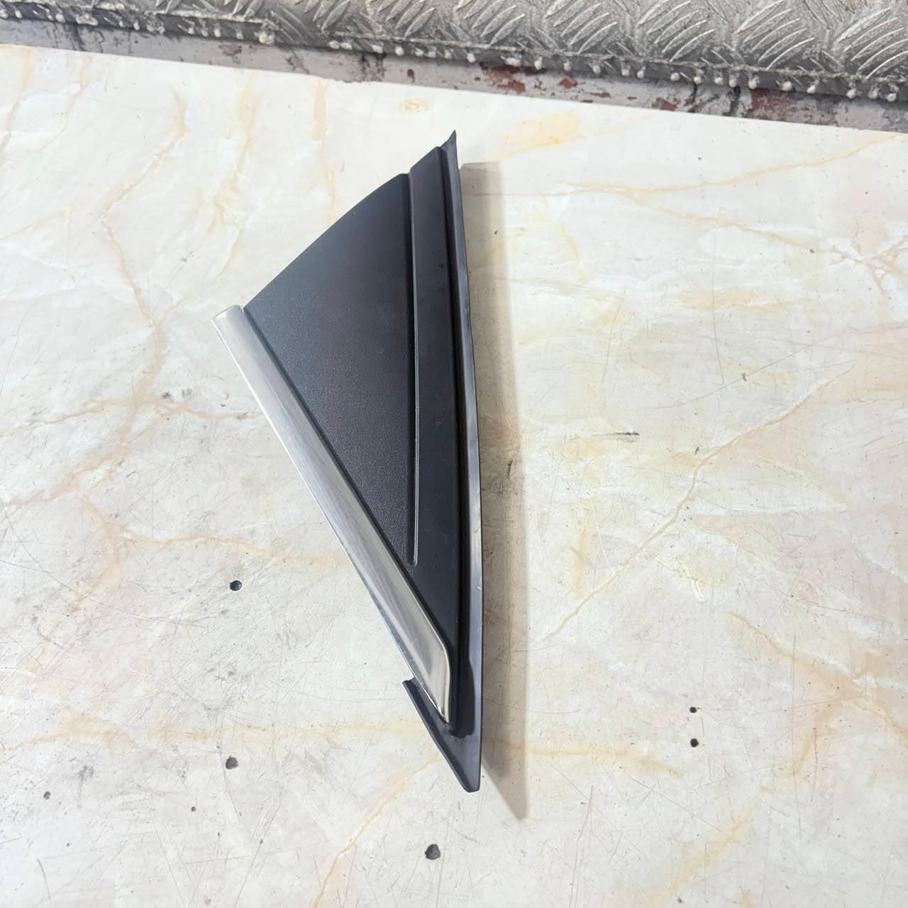 Ford Focus Mk3 C346 2011-2018 RH/OSF Wing Mirror Corner Trim BM51-A16004