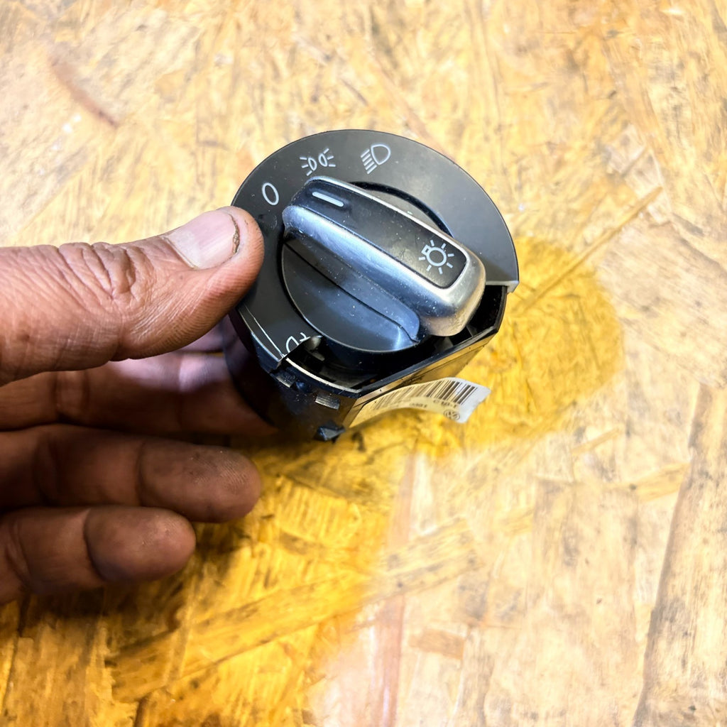 VW Passat B7 2010-2014 Headlight Switch Light Control 3C8941431B