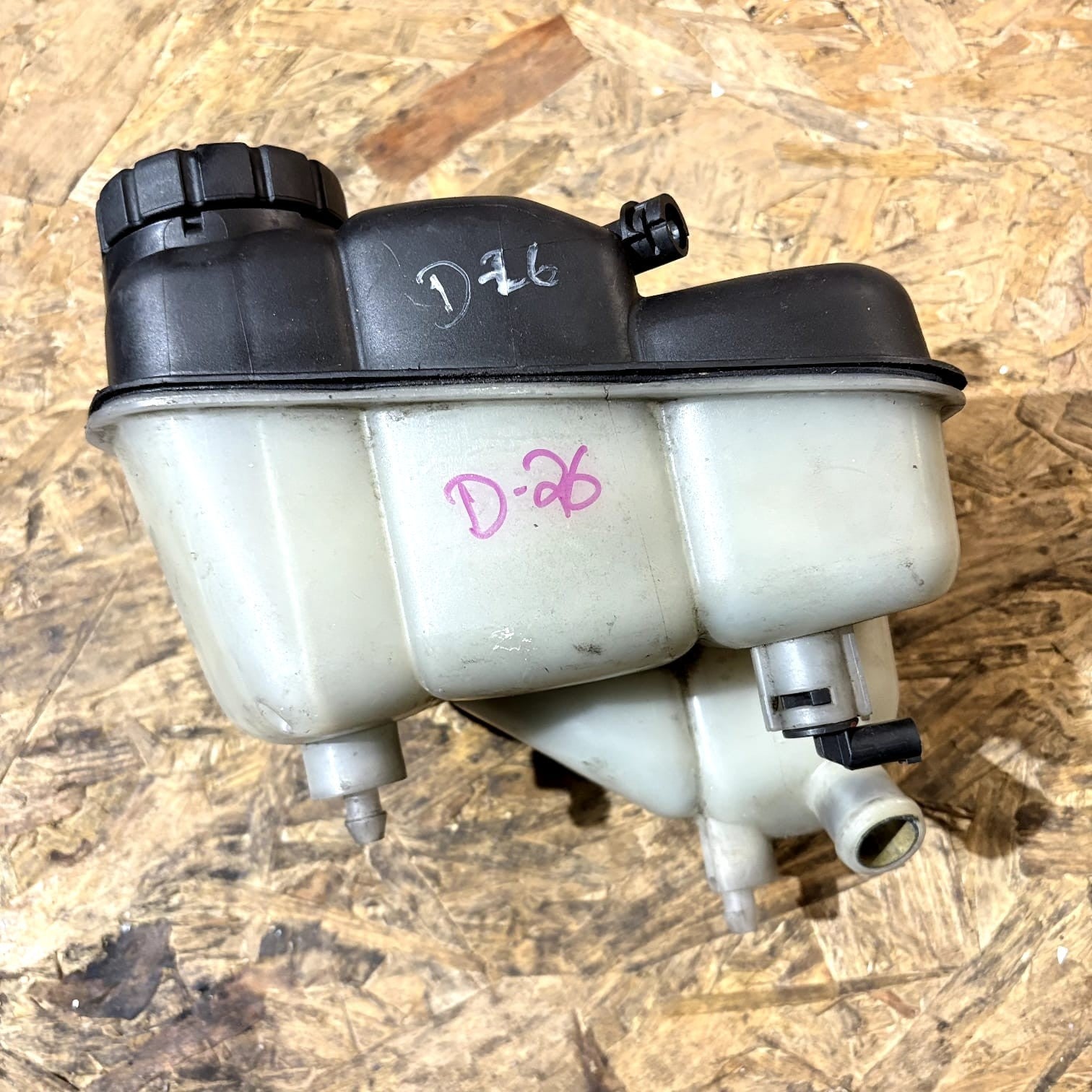 MERCEDES-BENZ E CLS Class W211 W219 Coolant Expansion Tank A2115000049 2006