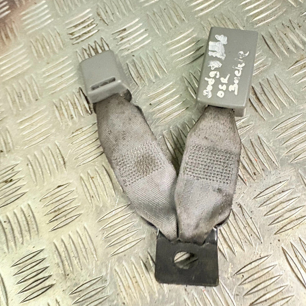 Dodge Caliber Right Offside Rear Seat Belt Stalk Buckle Mk1 2005-2012