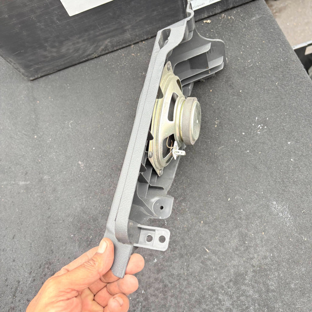 2010 Chevrolet Aveo Left Side Rear Parcel Shelf Speaker Trim 96456886