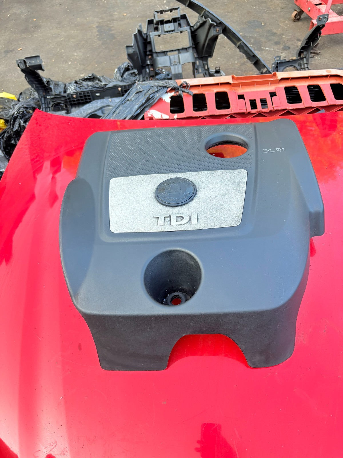 SKODA FABIA ENGINE COVER 038103925GB 1998-2006