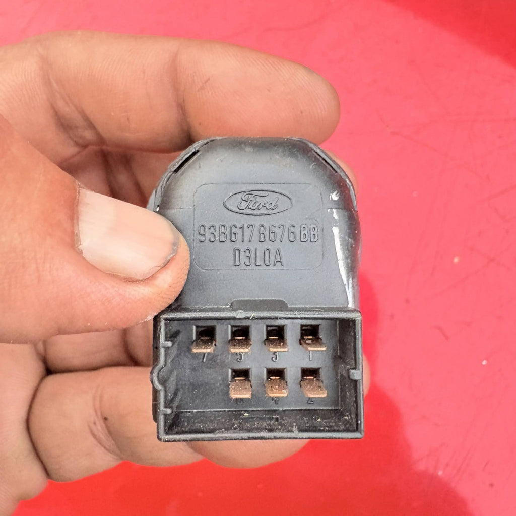 FORD FIESTA MK6 2001 ELECTRIC WING MIRROR ADJUST SWITCH BUTTON DIAL 93BG17B676BA