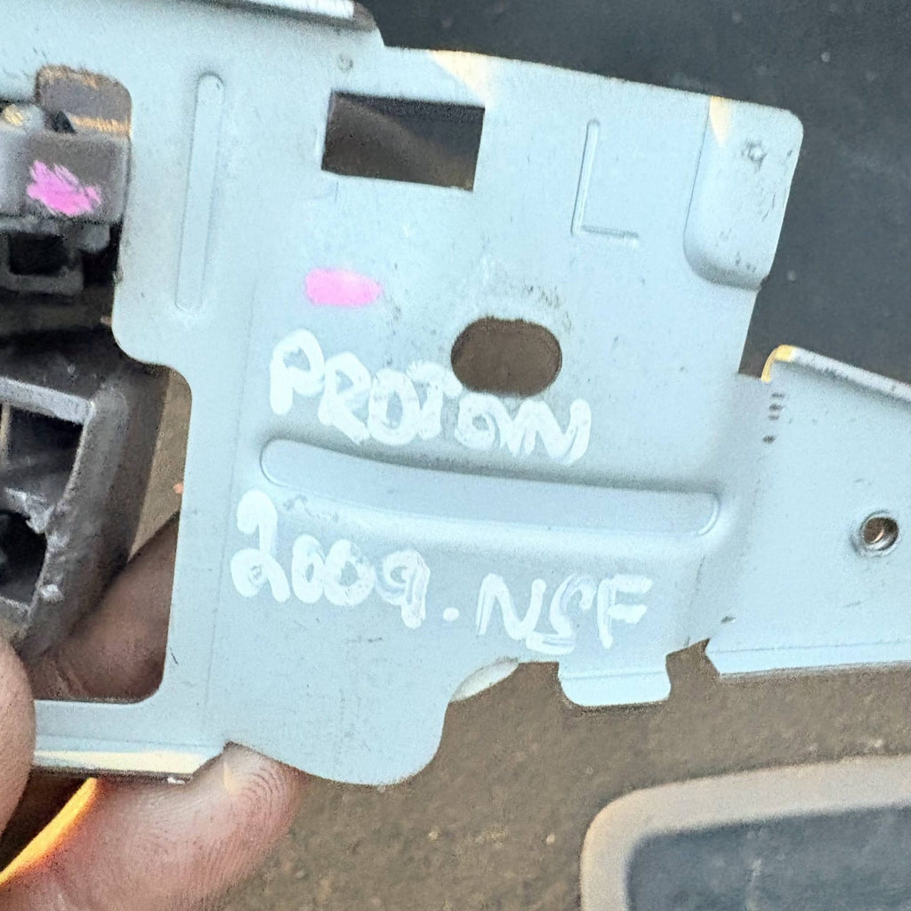 Inner Door Handle Passenger Front Mitsubishi 2009 Proton NSF