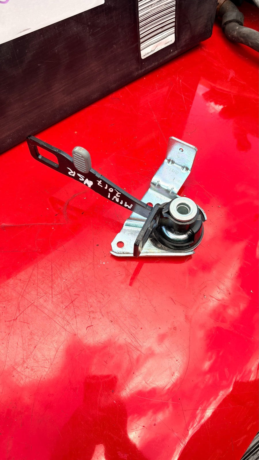 BMW Mini 2017 One Reat Left Side Seat Cargo Adjuster 7317711