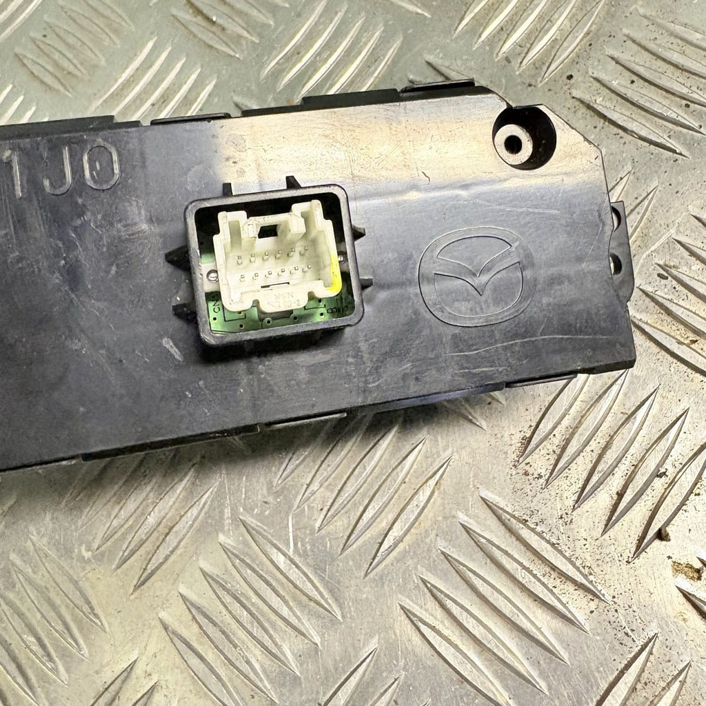 Mazda 6 GH MK2 2.2 Diesel Info Dashboard Display Screen GDK4611J0