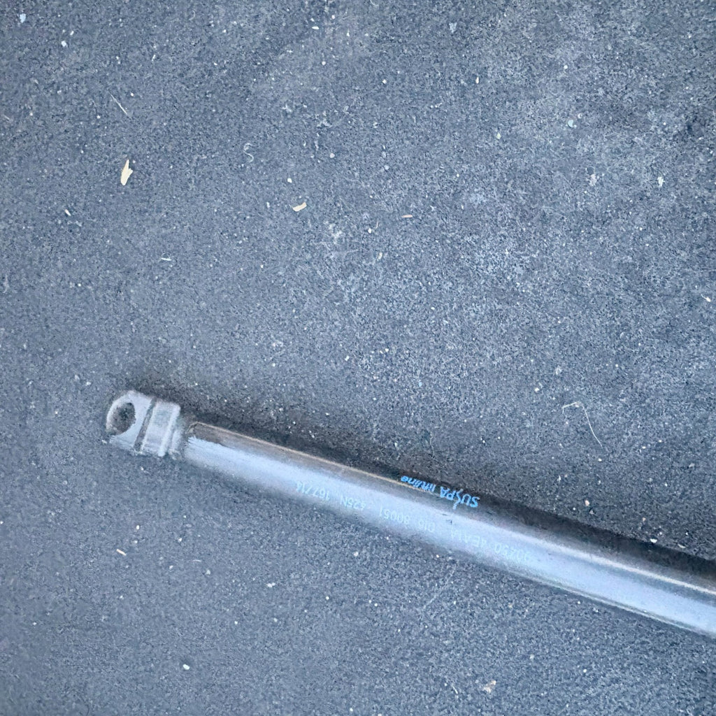 Nissan Qashqai J11 2014-2015 RH Tailgate Boot Gas Strut Lift Support 90450-4EA1A