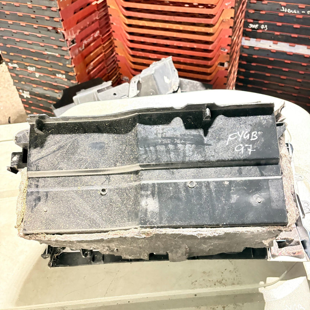 2003 MERCEDES BENZ C CLASS GLOVEBOX