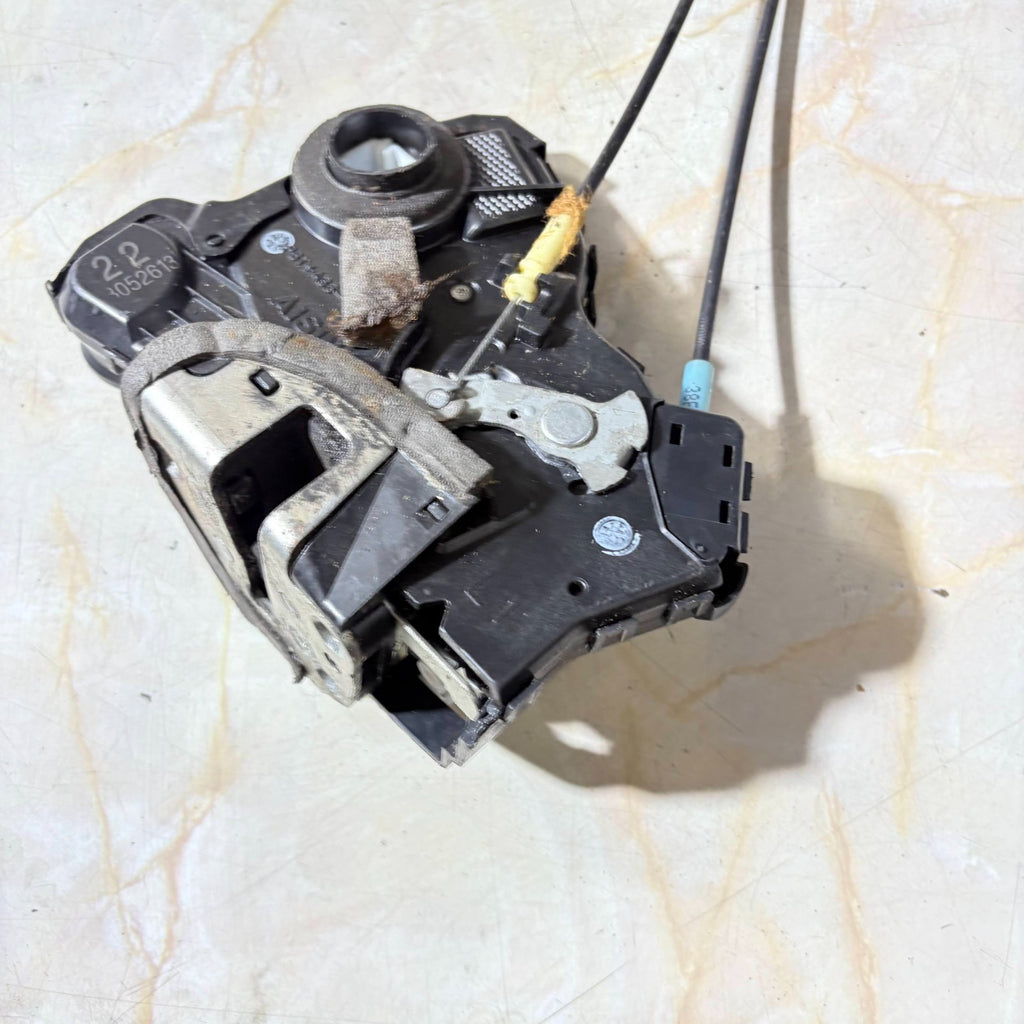 Daihatsu Sirion 2007-2015 Front Passenger Left Door Lock Catch Mechanism A046693