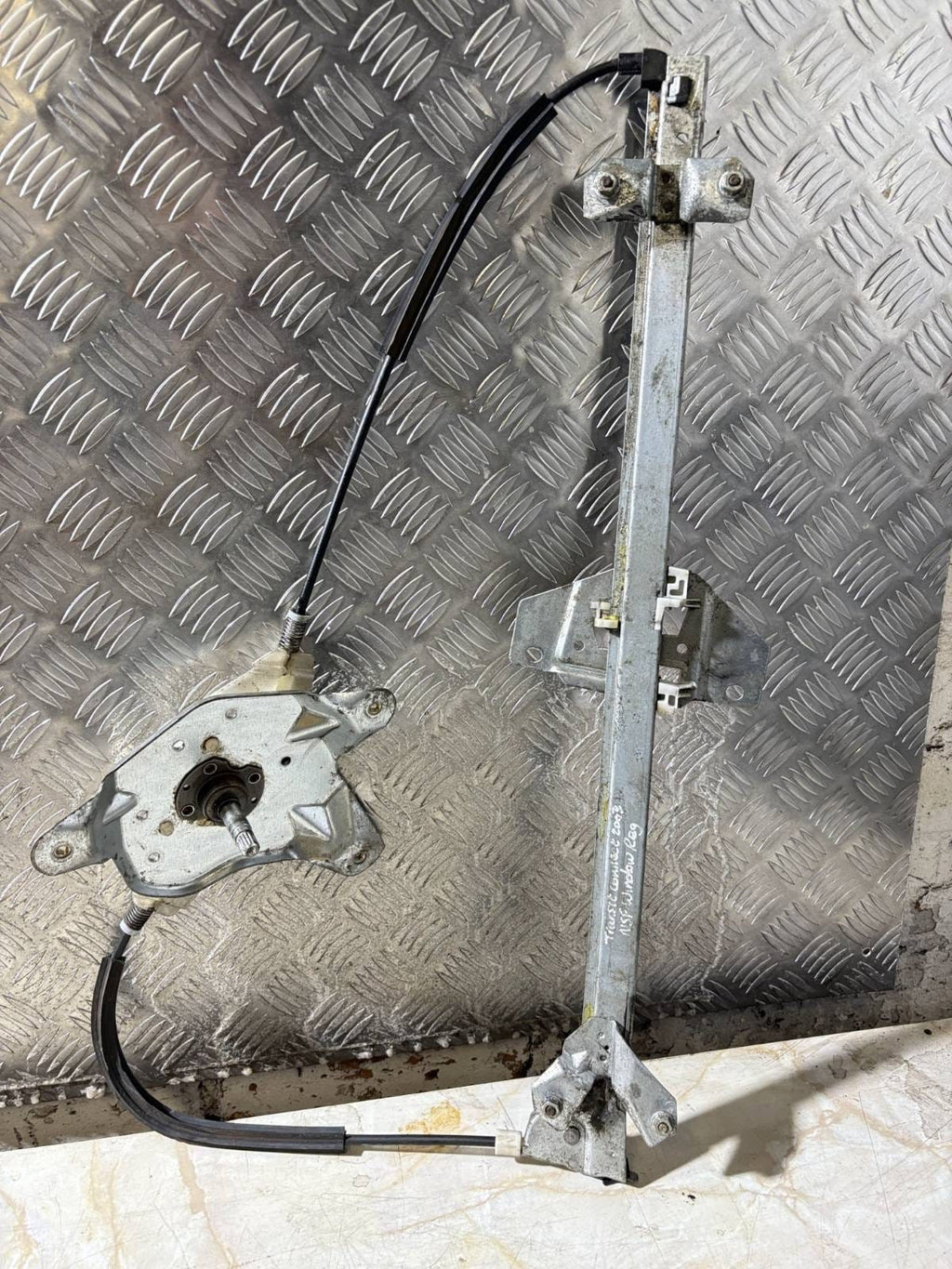 FORD TRANSIT CONNECT 2003 Passenger MANUAL window Regulator