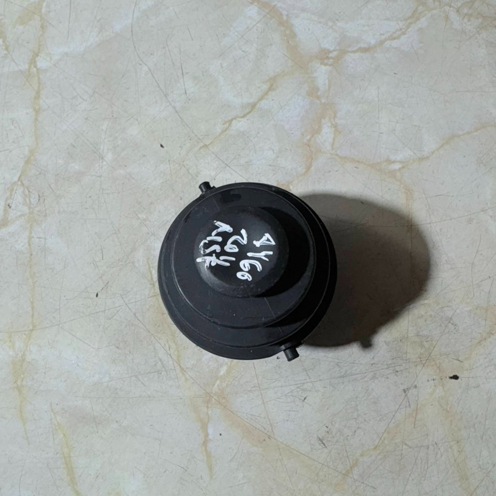 TOYOTA AYGO 2011 AIR VENT DASH HEATER LEFT FRONT PASSENGER SIDE