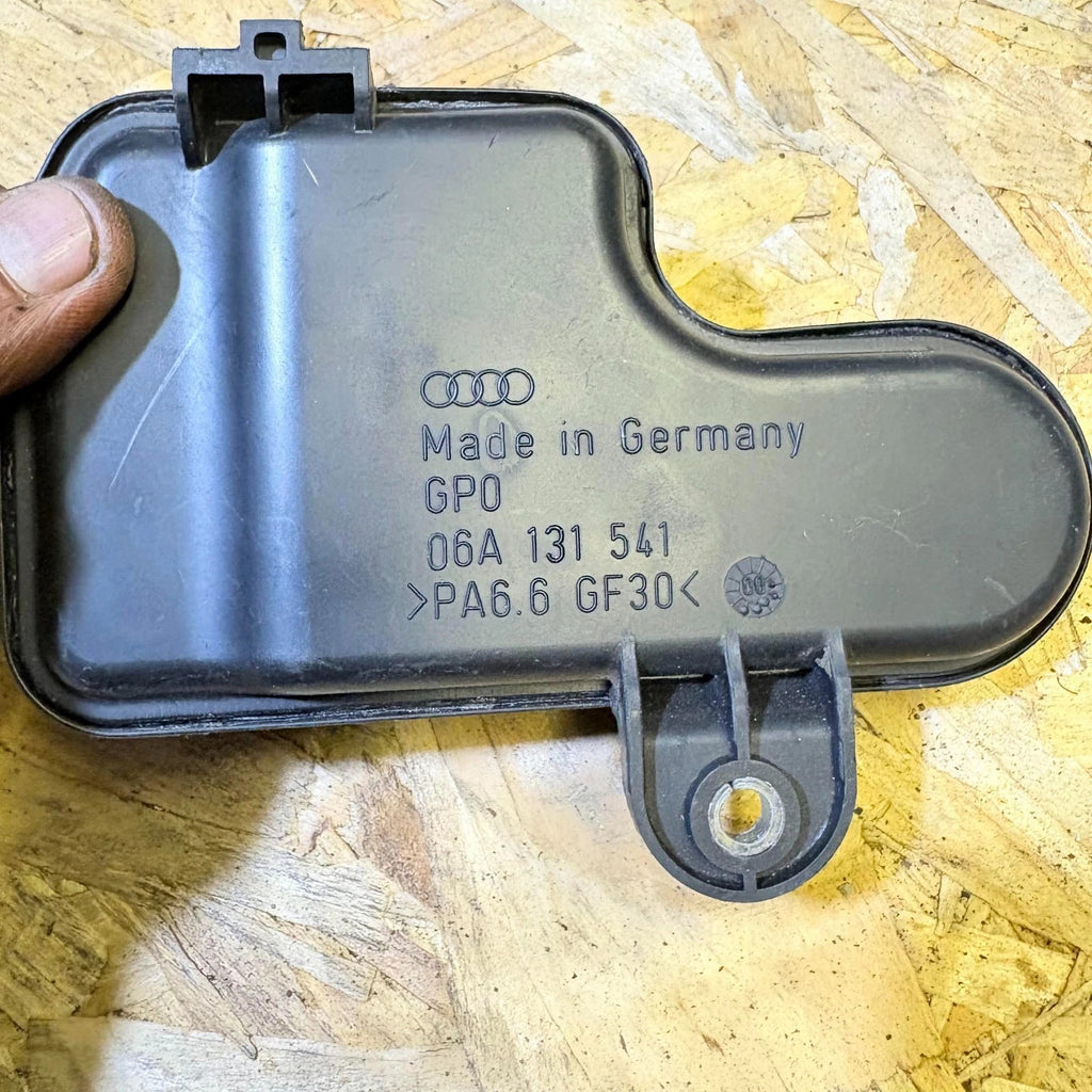 06A131541 Vacuum Reservoir Audi TT 8N 1999-2006 VW Golf Bora Beetle A3 1.8T