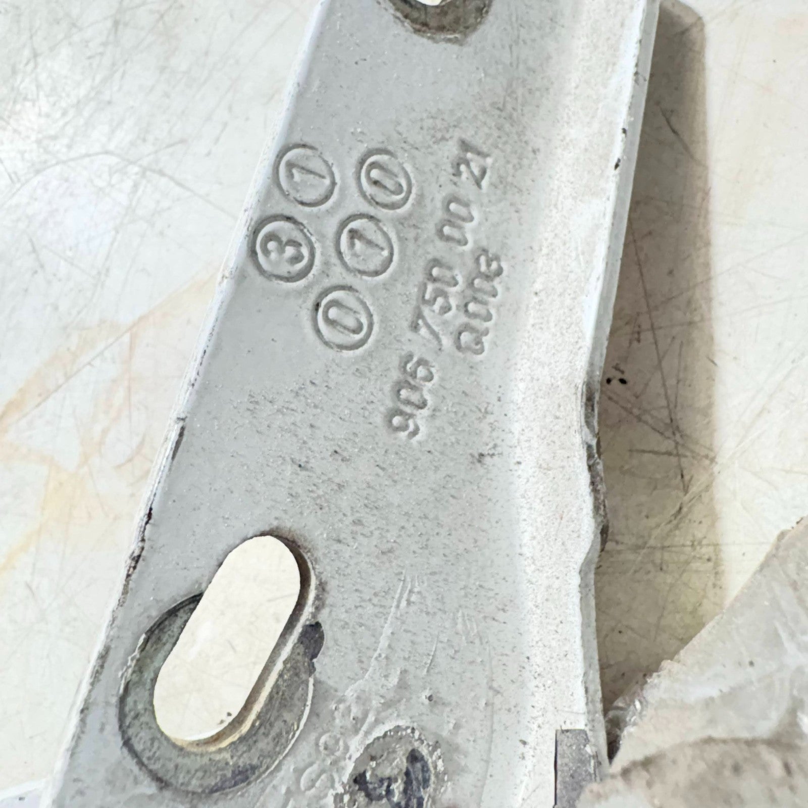 2006-2018 MERCEDES BENZ SPRINTER 2500 HINGE Right FRONT 906-750-01-21