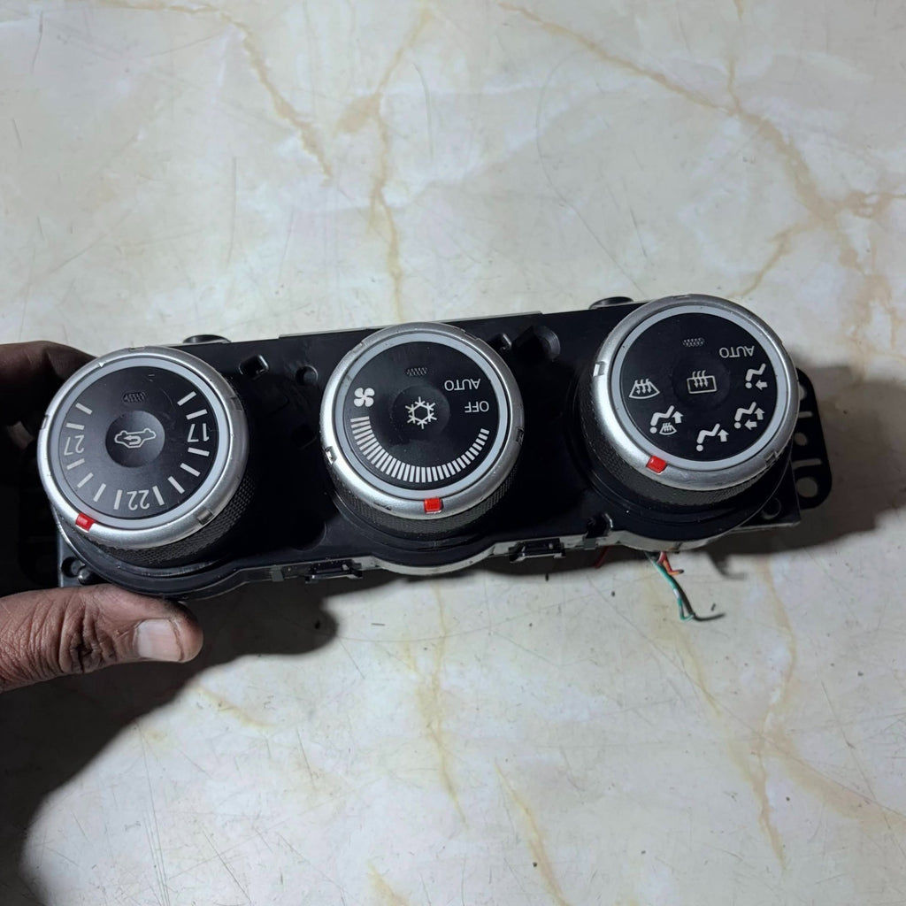 MITSUBISHI OUTLANDER Mk2 2007-2013 Heater/AC Controls 7820A082XA