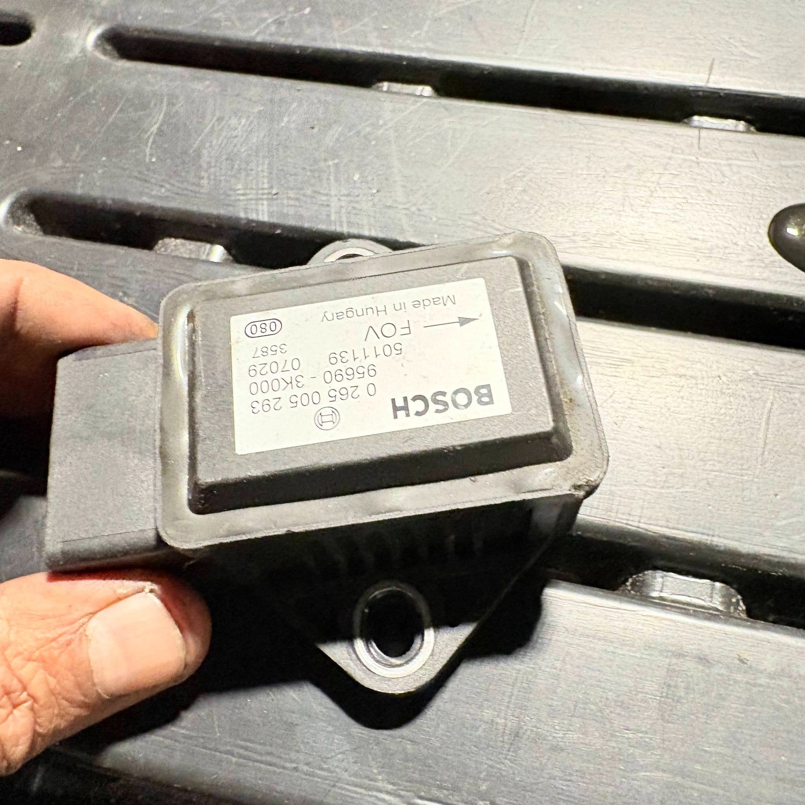 KIA SORENTO MK1 2006-2011 YAW RATE SENSOR 5DR ESTATE 95690-3K000