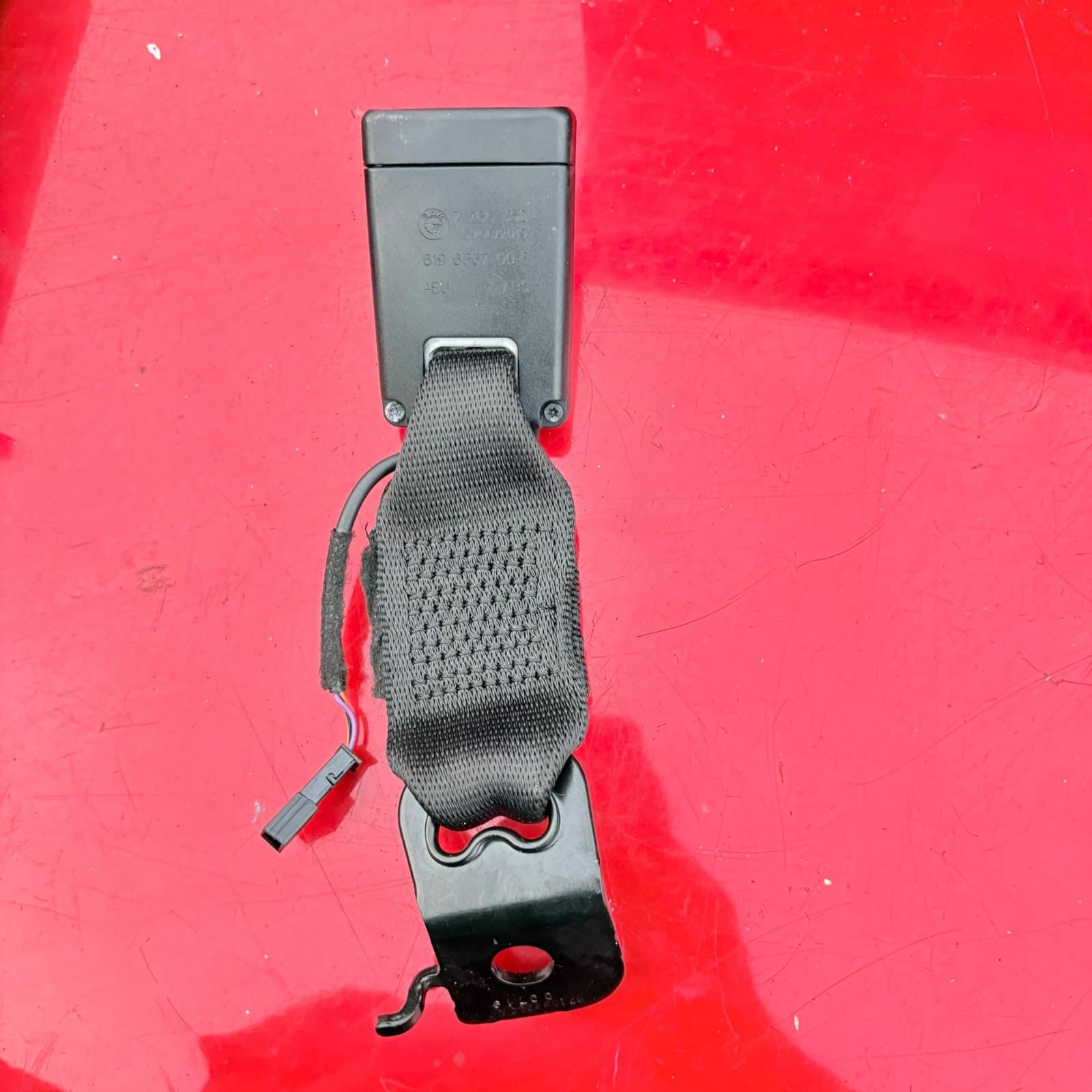 BMW 1 2 3 & 4 Series 2019 Rear Left Seat Buckle 7266352 619636700E